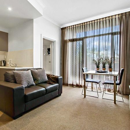 Adelaide Dress Circle Apartments - Ward Street ภายนอก รูปภาพ