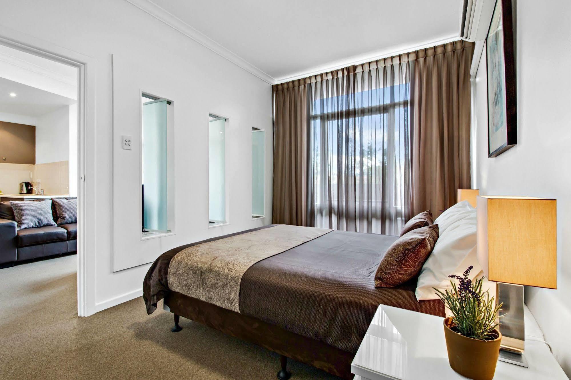 Adelaide Dress Circle Apartments - Ward Street ภายนอก รูปภาพ
